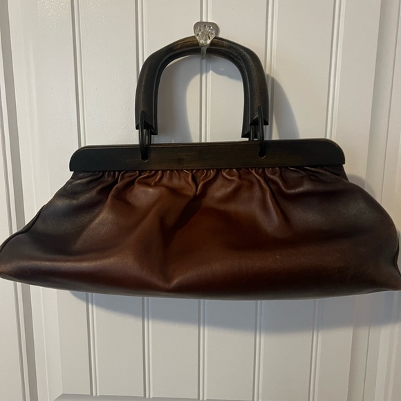 Vintage Gucci doctors bag. Chocolate brown leather with dual wooden handles. - Picture 2 of 8
